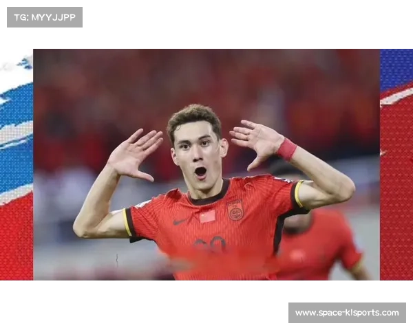 布雷斯特阿若克脚后跟破门,创意射门点燃主场 布雷斯特阿若克脚后跟破门,创意射门点燃主场